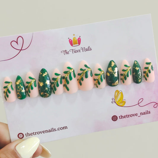 Green Leaf Art Nails